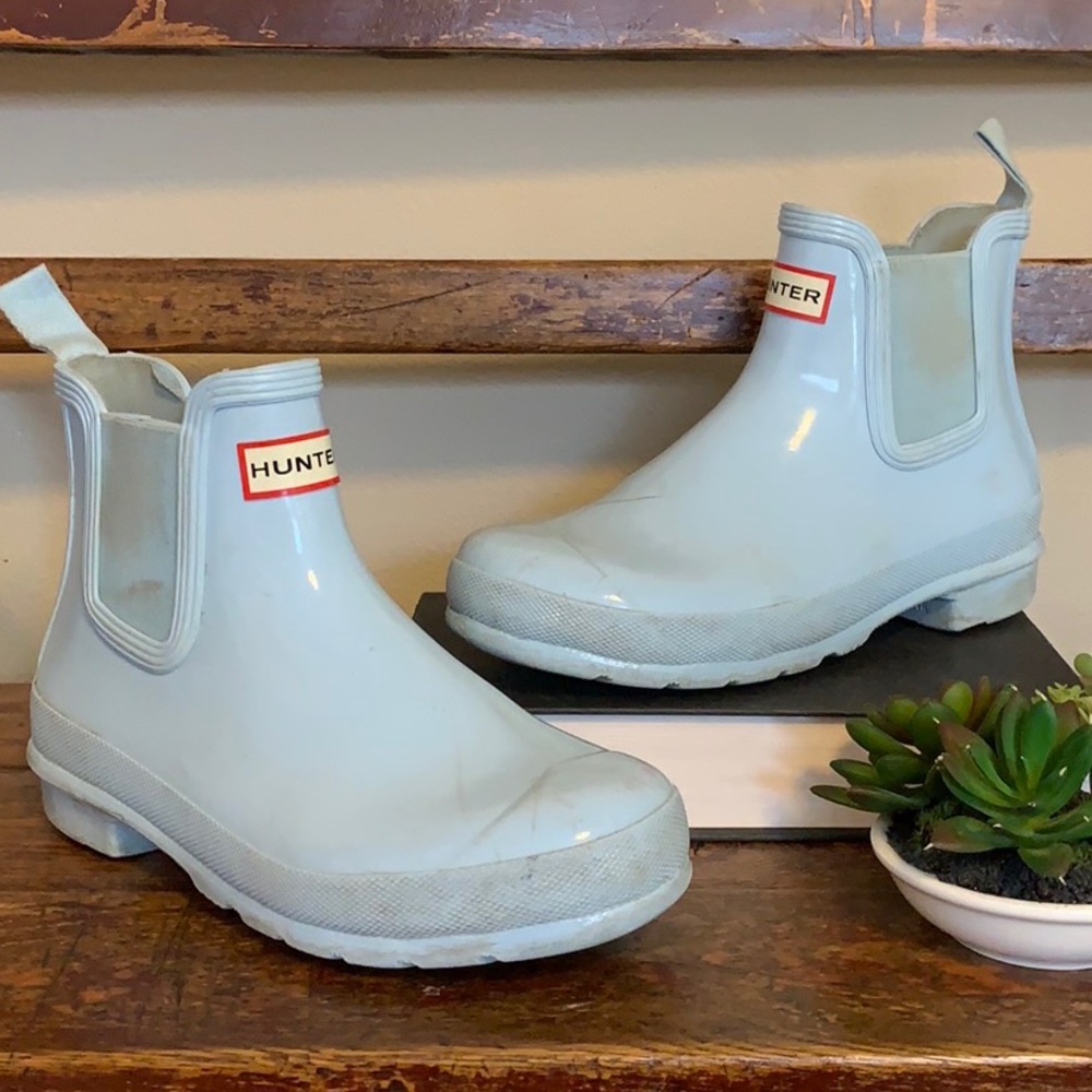 Hunter Chelsea baby blue glossy rain boots